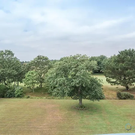 Appartement Familial Avec Balcon Et Piscine Commune Daire *