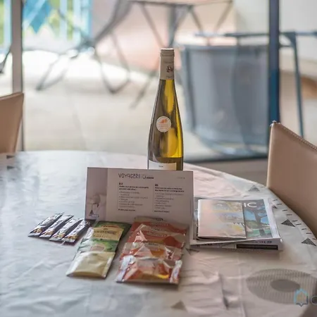 Appartement Familial Avec Balcon Et Piscine Commune Daire Pornic